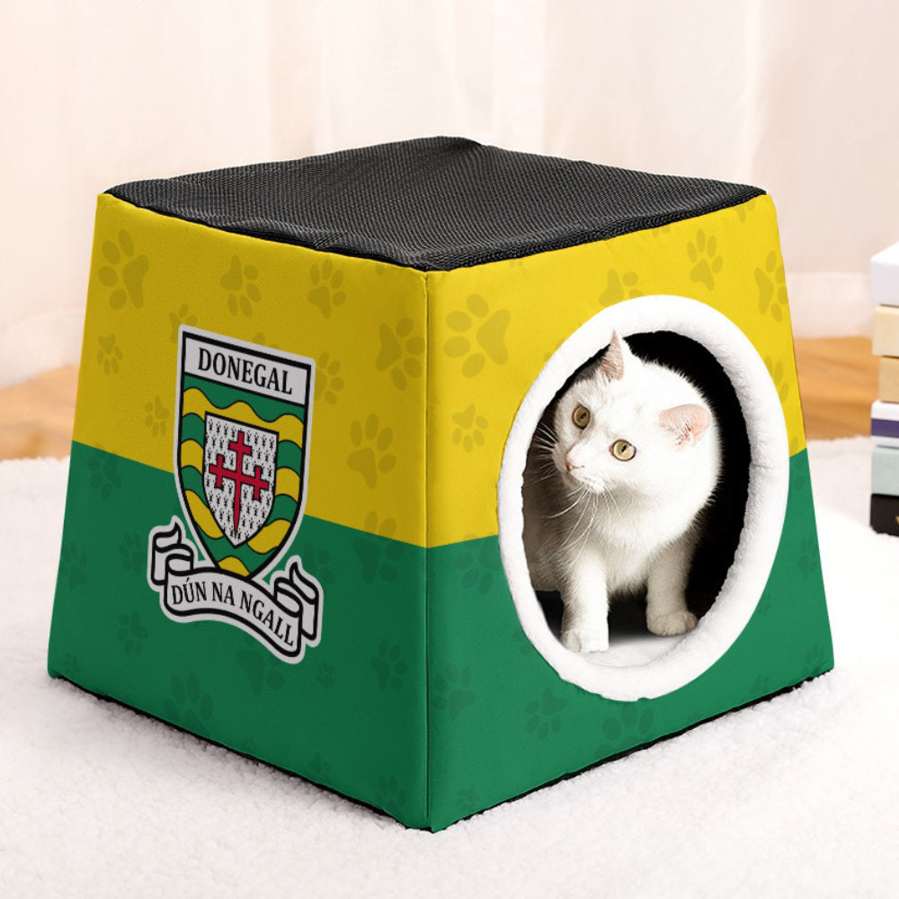 County Donegal Classic Crest Pet Bed
