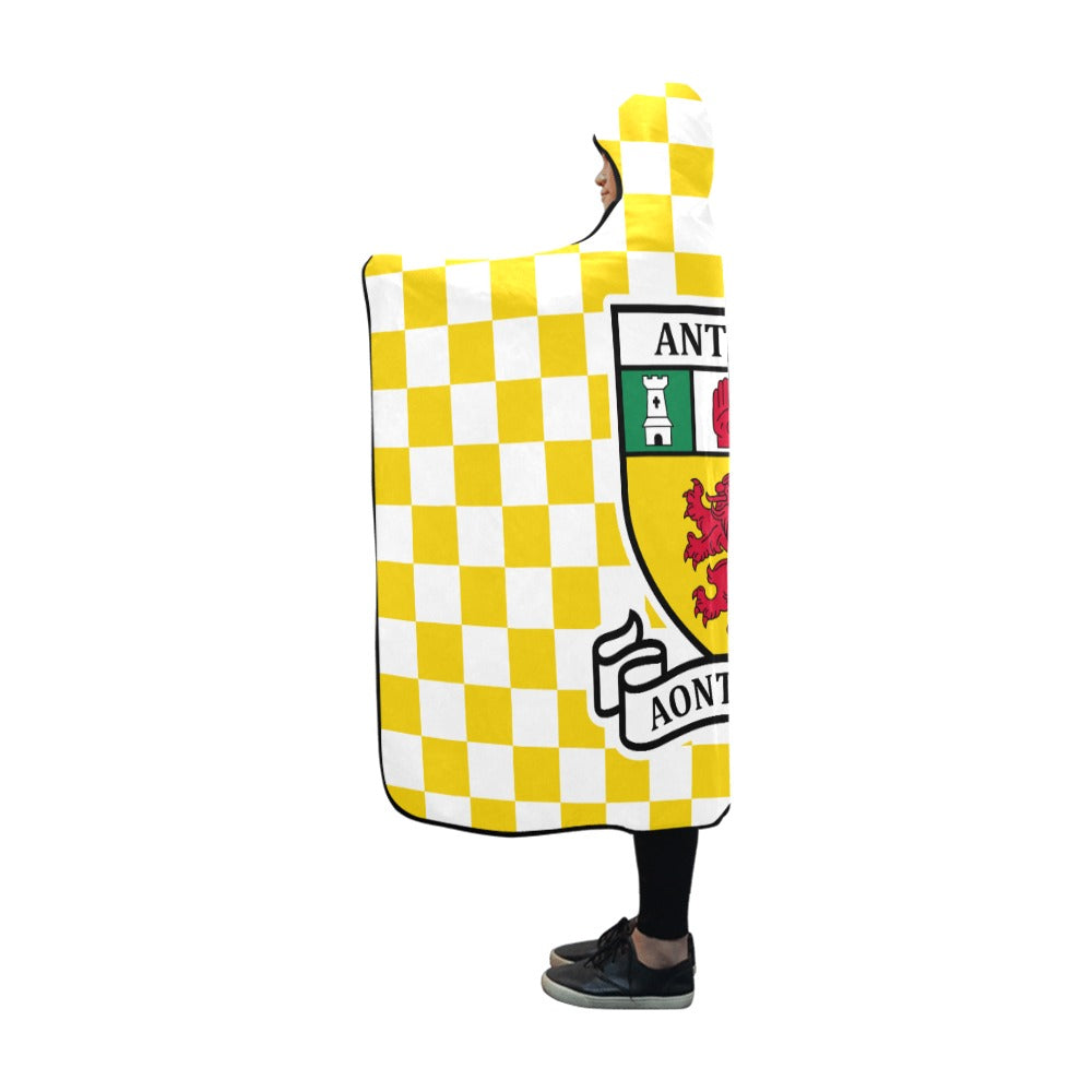 County Antrim Premium Chequered Hooded Blanket