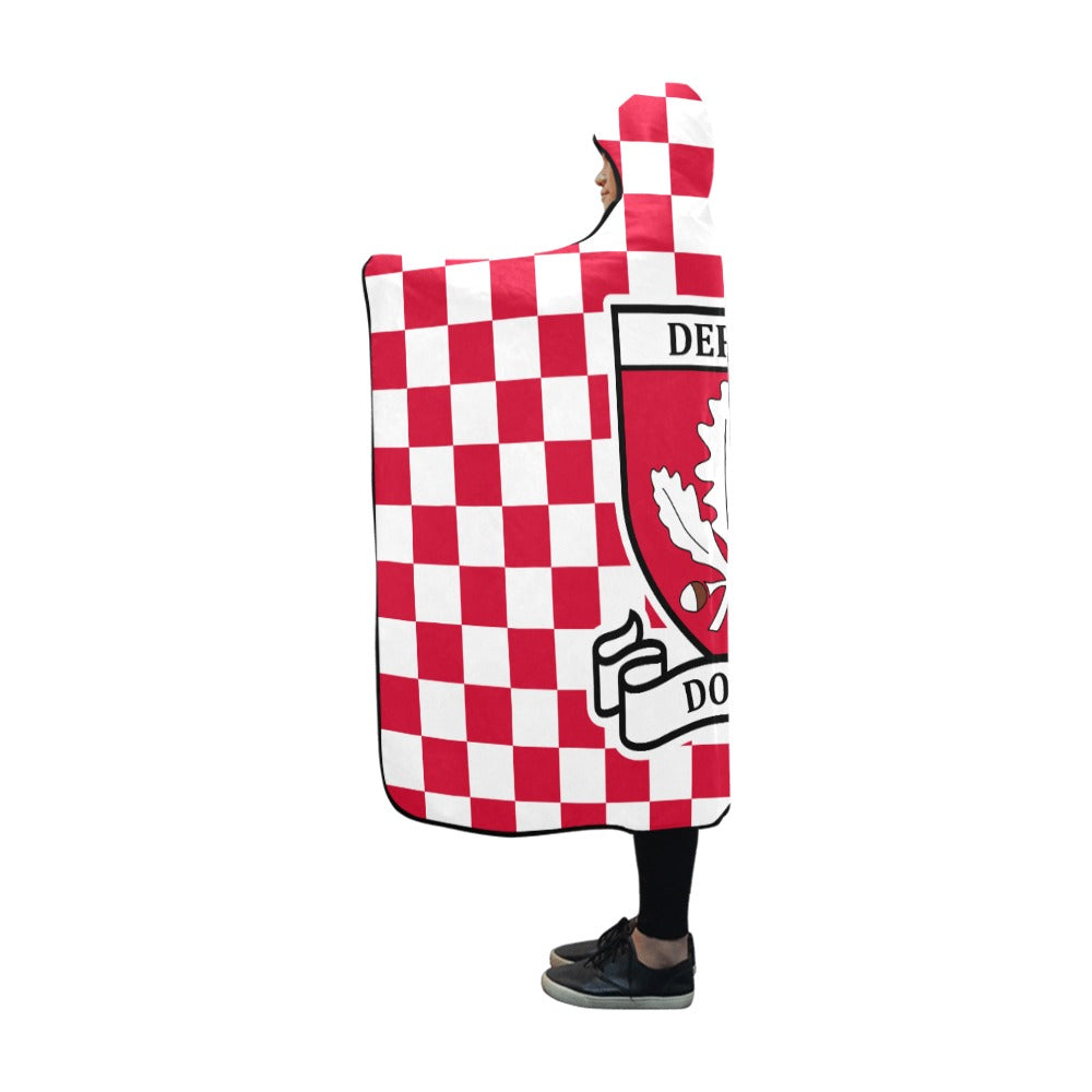 County Derry Premium Chequered Hooded Blanket