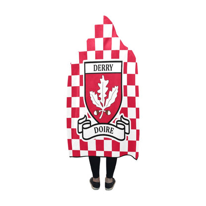 County Derry Premium Chequered Hooded Blanket