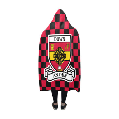 County Down Premium Chequered Hooded Blanket